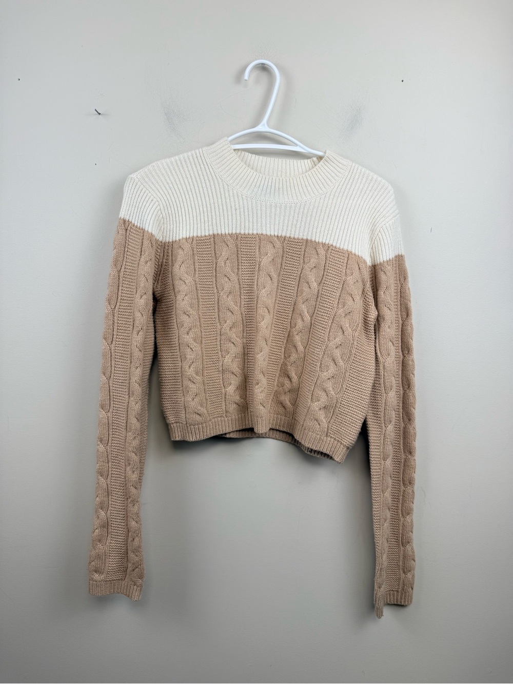 CLUB MONACO wool and cashmere blend pull over sweater medium